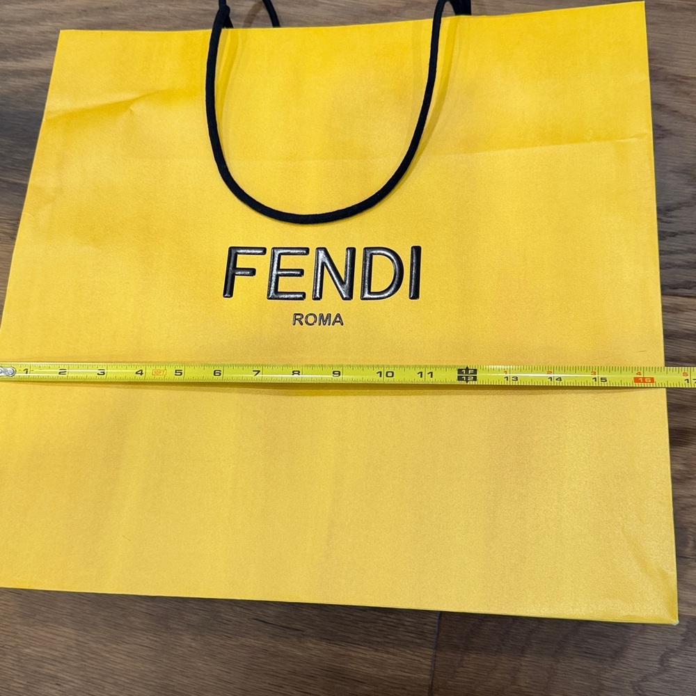 Fendi Roma Yellow Tote Bag - Picture 7 of 9